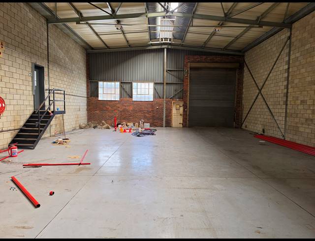 394M² MINI FACTORY TO LET IN KYA SANDS